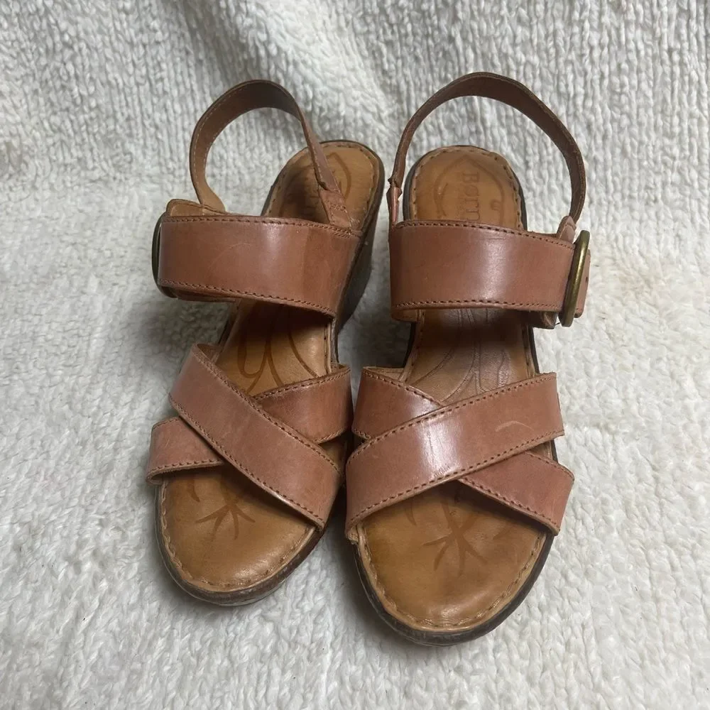 Born leather Tan straps sling back Wedge Sandals SZ10M